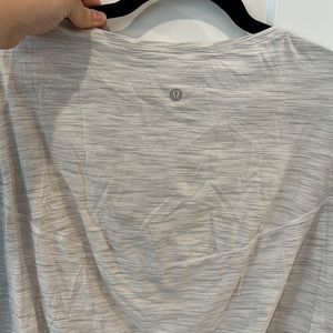 Lululemon long sleeved shirt